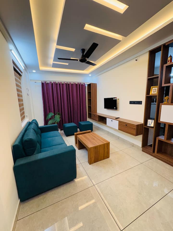 2bhk Service Flat At Kowdiar - Thiruvananthapuram
