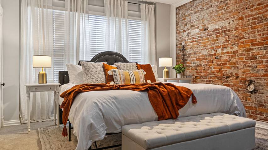 Historic Short North: Hot Tub, BBQ, Free Parking gallery image 3