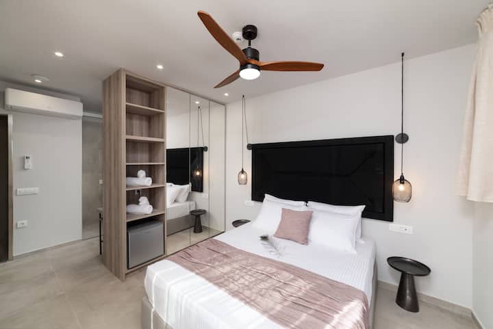 KS Alpha Villa (KS1) – 3. spavaća soba s bračnim krevetom i kupaonicom u sobi