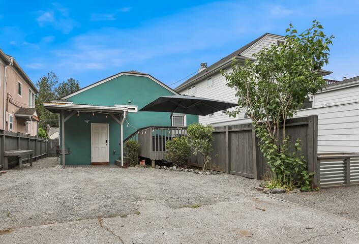 University District House gallery image 5