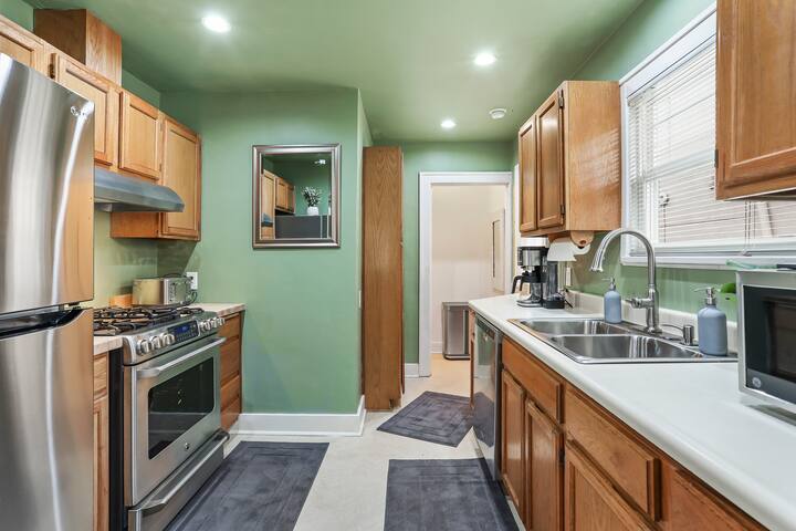 University District House gallery image 3