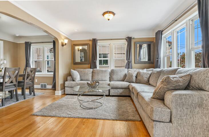 University District House gallery image 2