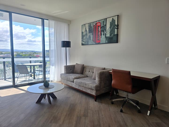 Comfortable 2 Bdr Apartment In Central Southport - Gold Coast