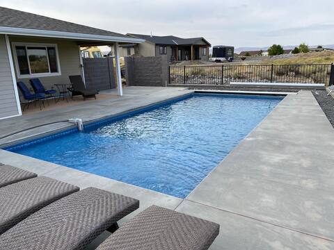 Golf Course,Private Pool/Hot Tub/River View- Home