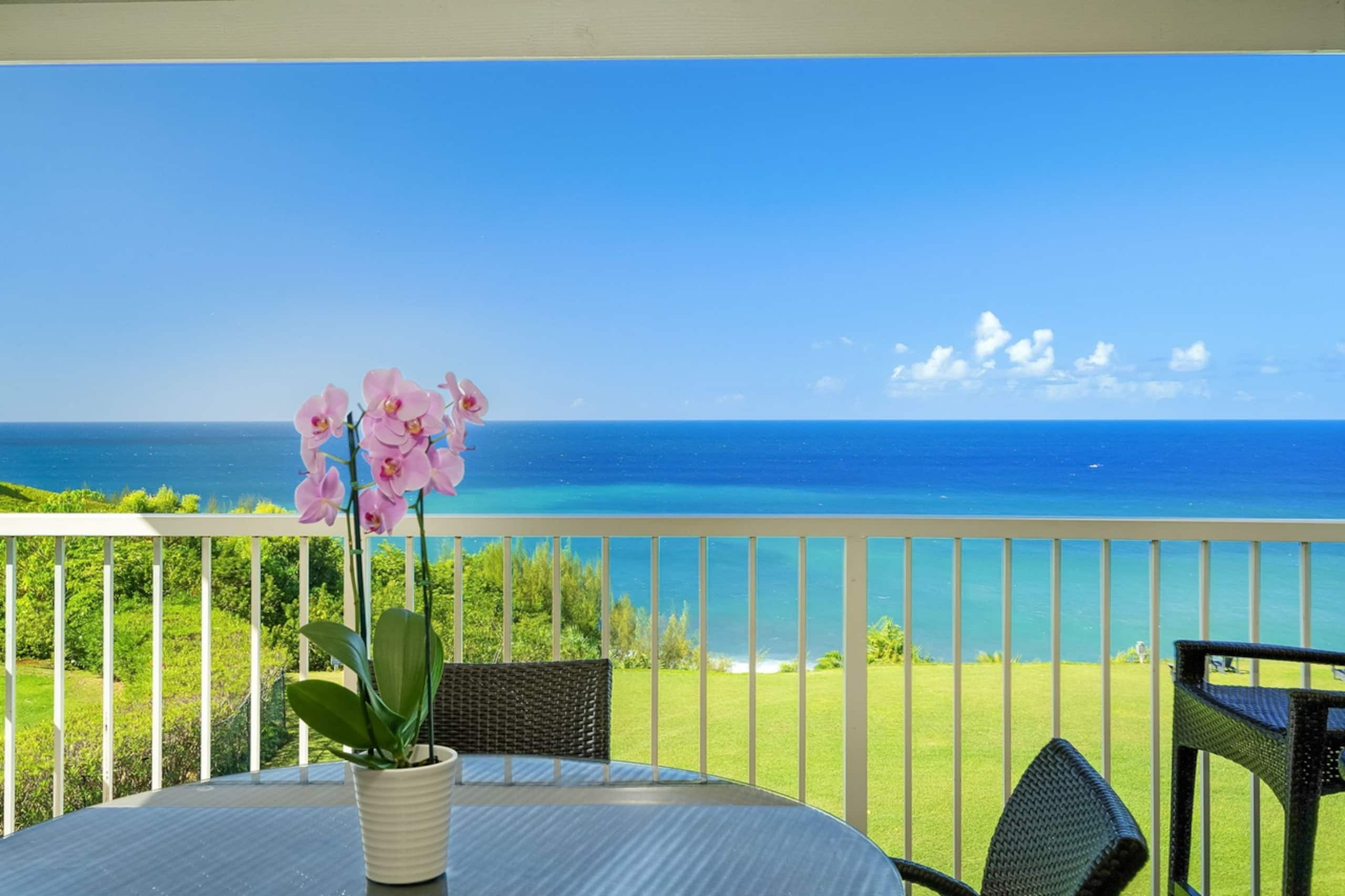 Condo in Princeville · ★4.94 · 2 bedrooms · 4 beds · 2 baths - Image 15