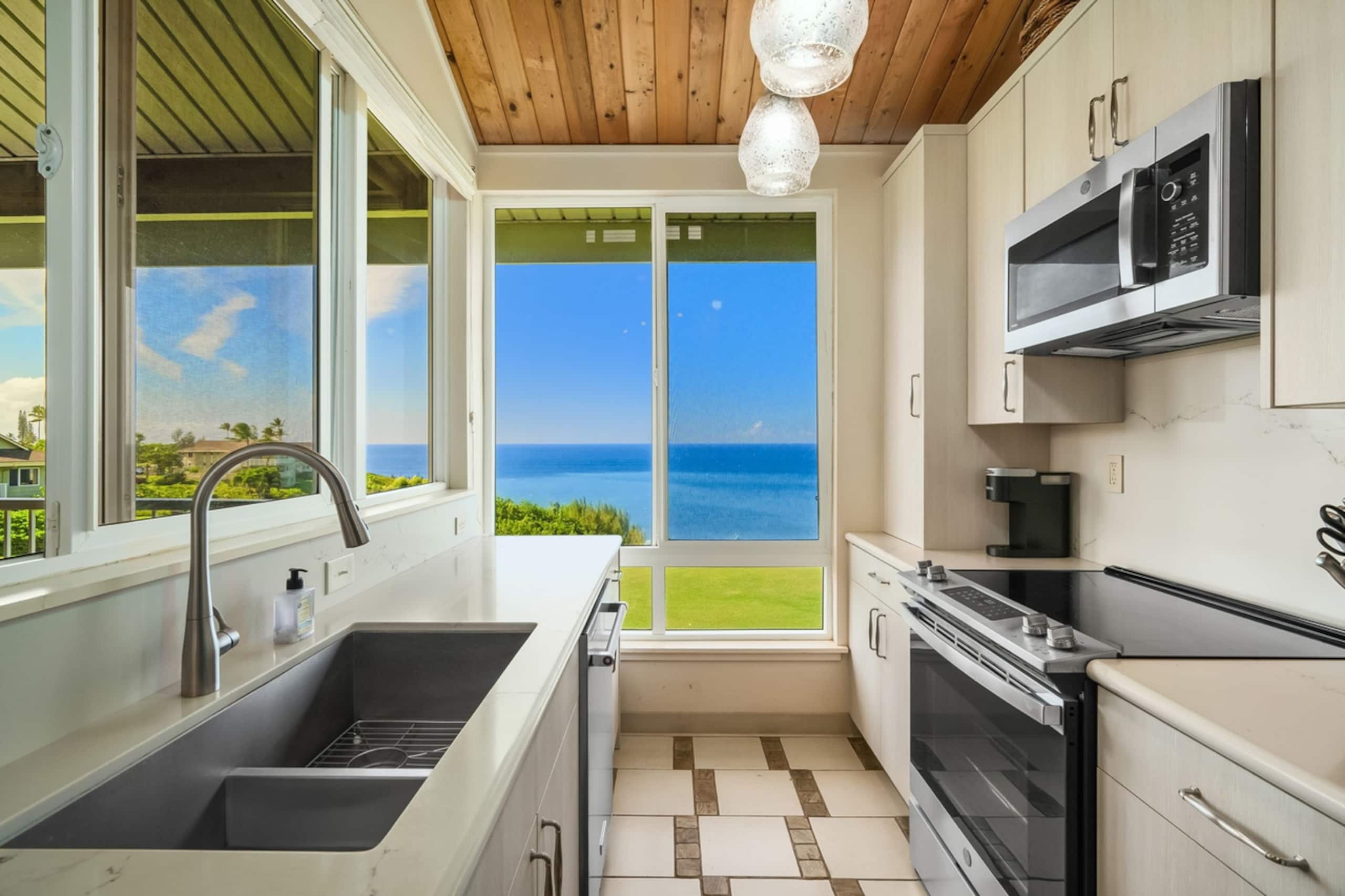 Condo in Princeville · ★4.94 · 2 bedrooms · 4 beds · 2 baths - Image 4