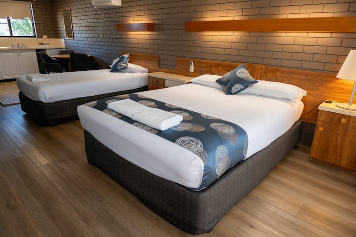 Deluxe Queen Room - Tumut