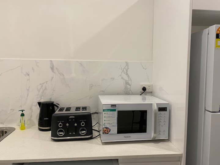 Burwood 2br Lovely Apartment Near Train Station - Auburn