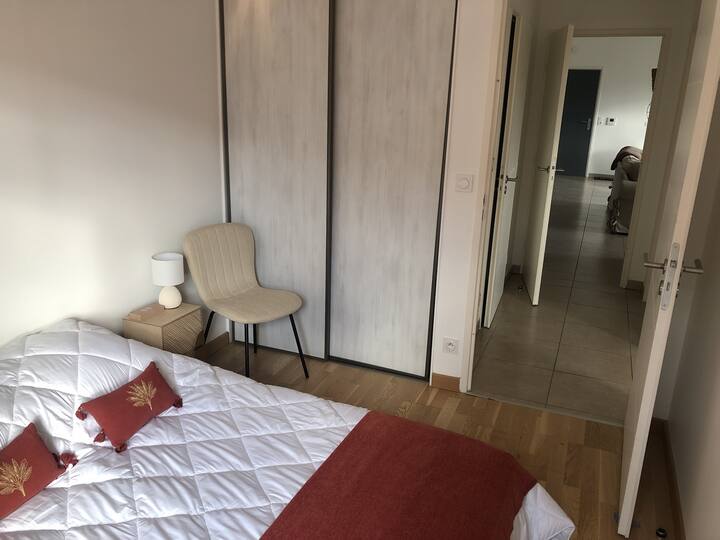 غرفة النوم 2