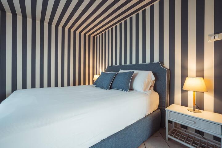 MareLuxe & Pool gallery image 5