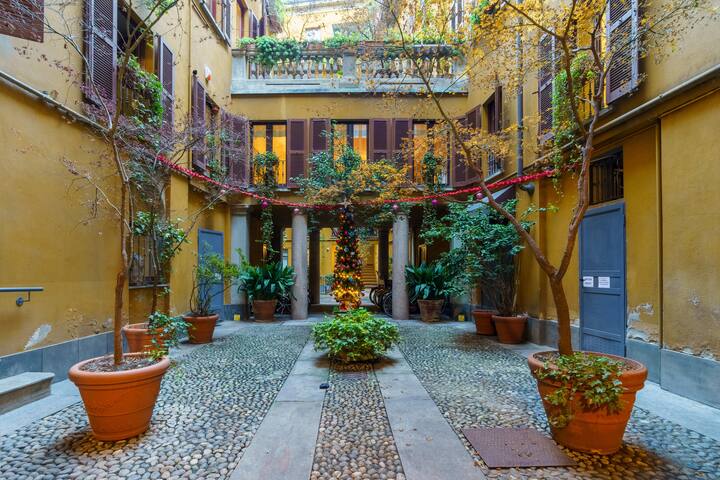 La Corte di Stampa- Elegante Apt Centro Milano gallery image 3