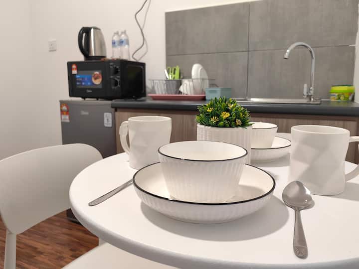 K Avenue Comfort Suite (5 Mins To Airport) - Putatan