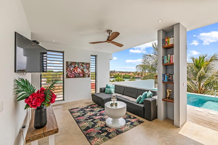 Villa Brakkeput Overlooking Spanish Water - Curaçao