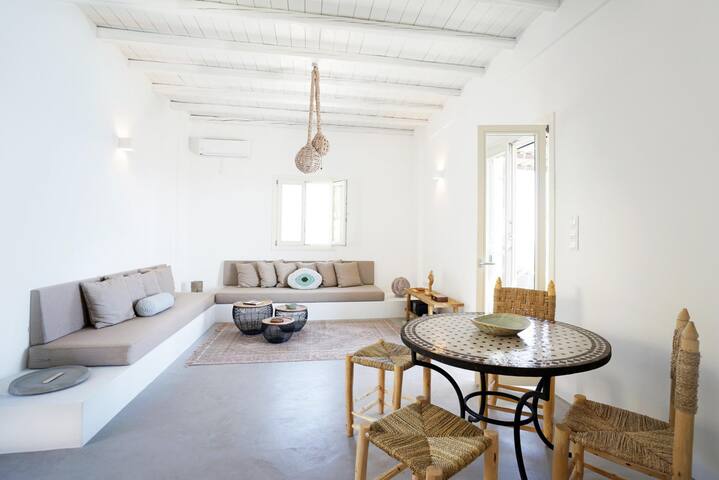 Ambrosia Vagia Serifos gallery image 3