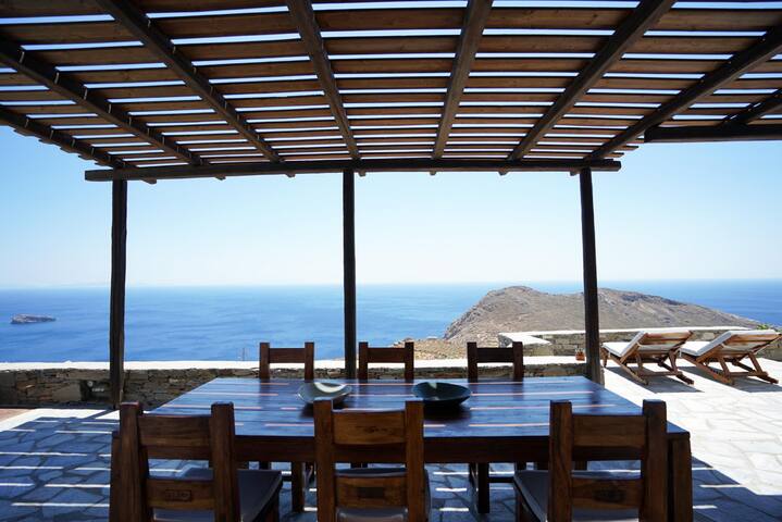 Ambrosia Vagia Serifos gallery image 2