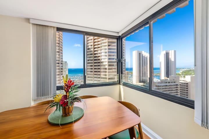 Expansive Ocean + Sunset Views | 1650 sf | Parking