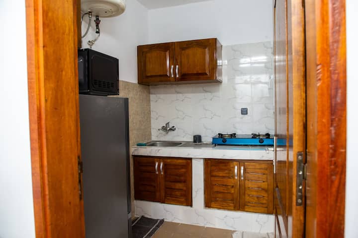 Studio Meublé à Petro Ivoire - Abiyán