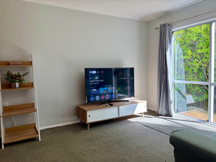 Peaceful In Pinehaven - Upper Hutt