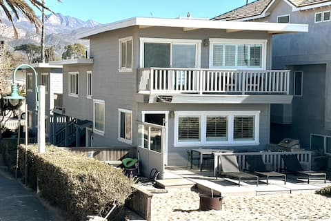 Sandyland Beach House - Beachfront Home