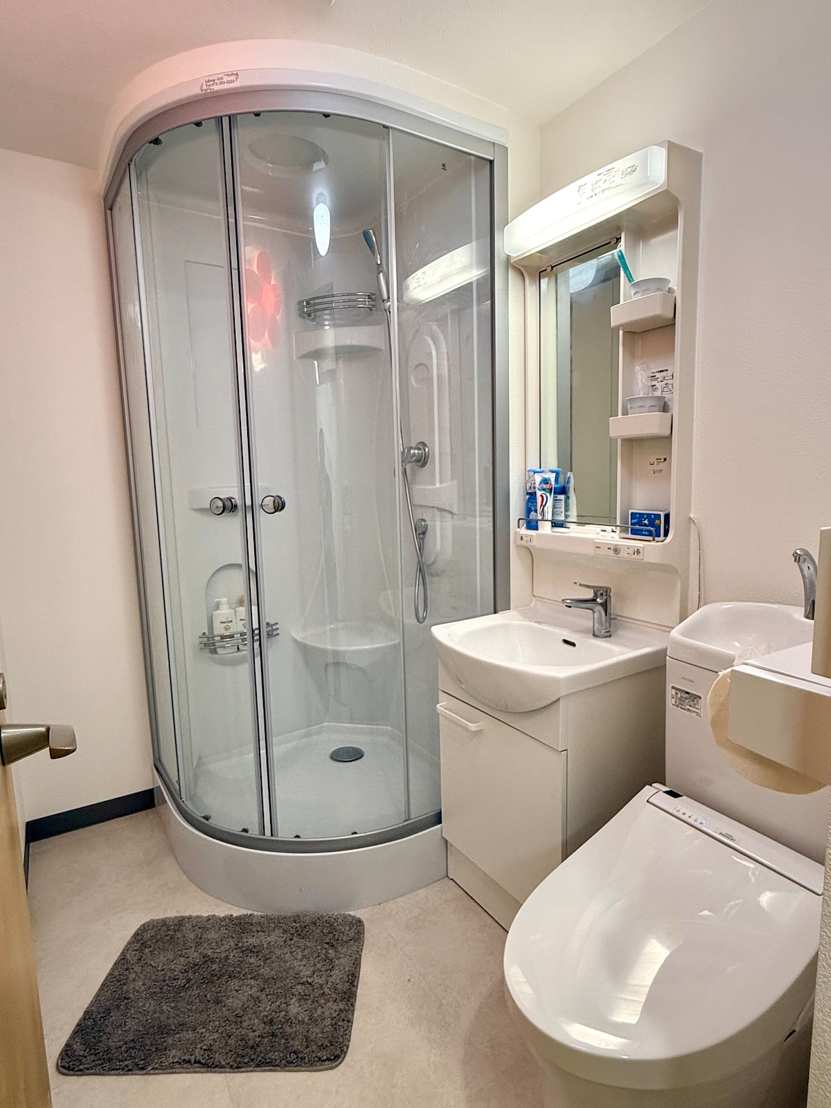 shibuya05ハチ公像、渋谷Sky、スクランブ、徒歩15分、シングルベッド4台、ソファベッド1台 - 借りられるアパート - 渋谷区、東京都、日本  - Airbnb