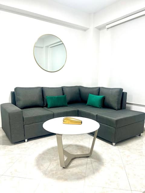 Luxury, Comfort + Power Plant - Apartment in the EAST