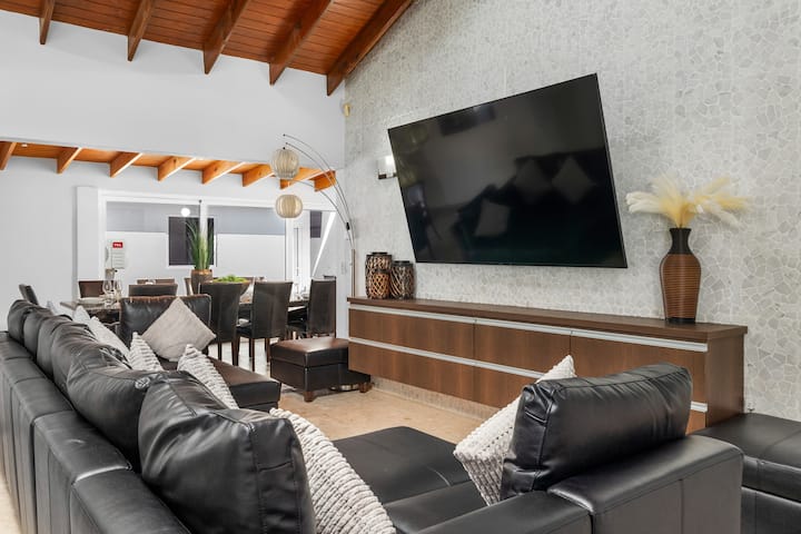 Island Luxury 7br Villa | Sotto Del Sol By Bocobay - アルバ