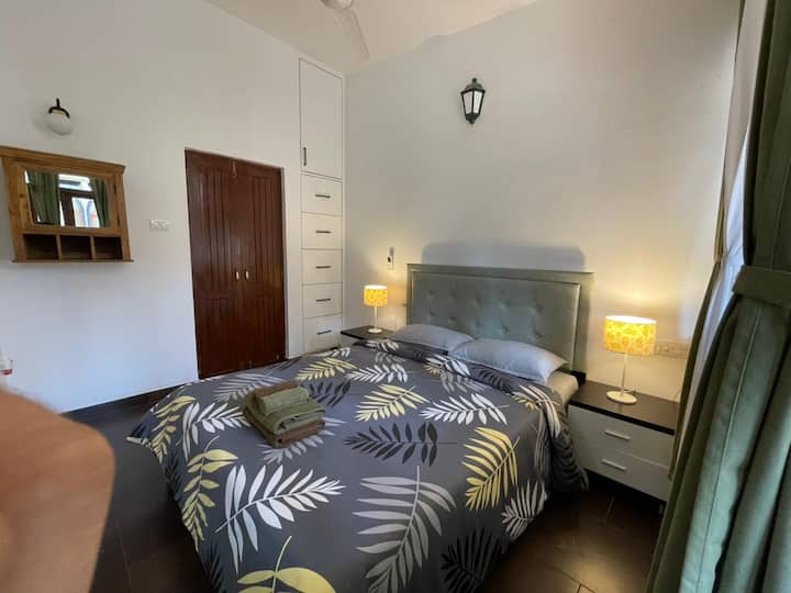 Bedroom 2 image 1