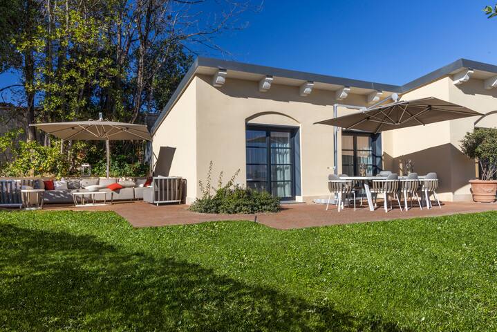 Casa D’Angolo Roma with pool San Pietro view gallery image 4