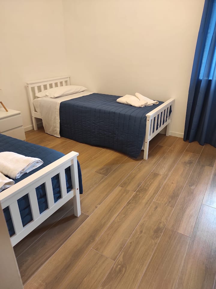 Dhomë gjumi 2