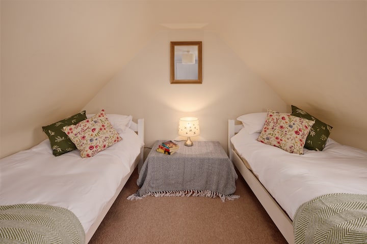 غرفة النوم 2