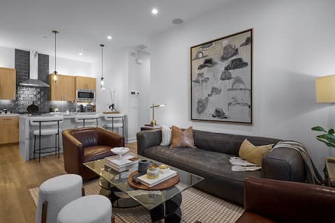 Successful Airbnb property: Western Chic Retreat in Cedars