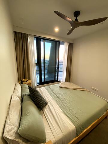 West Melbourne Pad Comfy, Luxe, EV charger, wifi gallery image 5