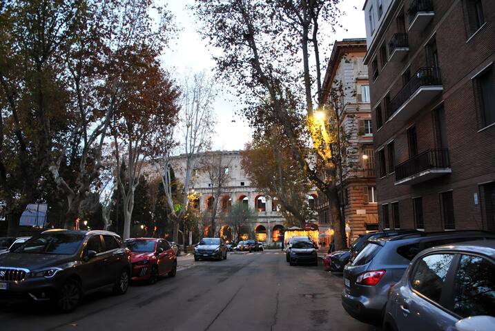 Colosseum Panorama Penthouse with Terrace gallery image 3