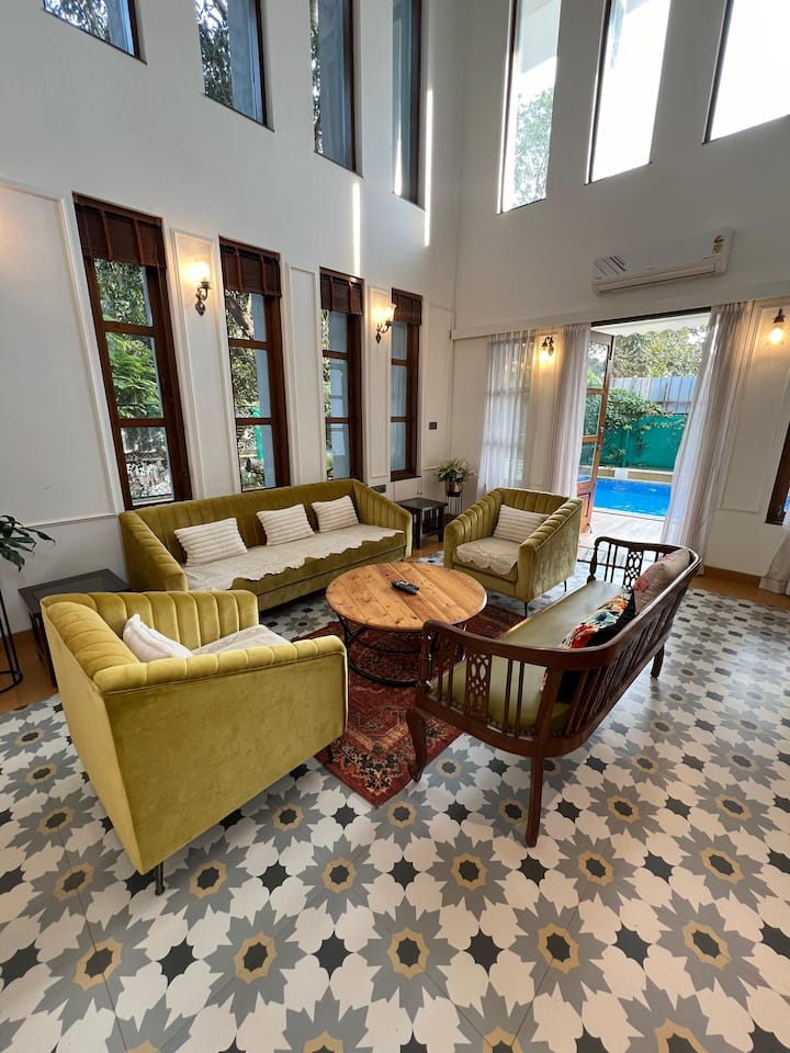 Living room image 2