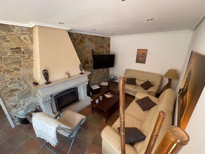 Chalet Adosado Con Piscina - Portonovo