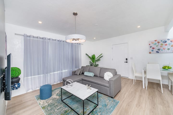 Comfort & Style Await You! | Unit A - Miami, FL