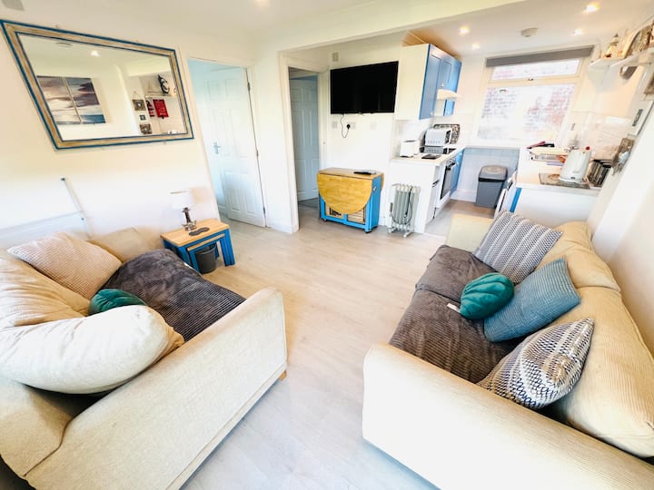 2 Bedroom Chalet Sb88, Sandown, Isle Of Wight - Isle of Wight