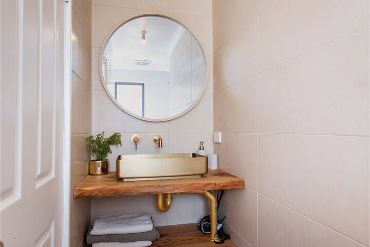 Farm lake sauna retreat Mandurah gallery image 5