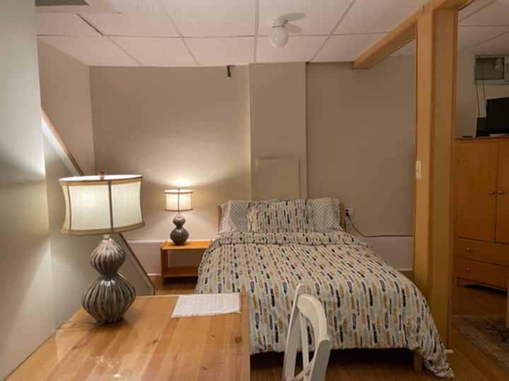 Great Location!  Studio Apt In Georgetown/burlieth - Arlington, VA