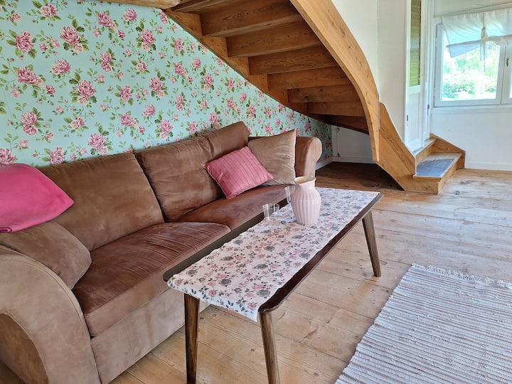 Schwedische Blockhütte, Nahe See - Hudiksvall