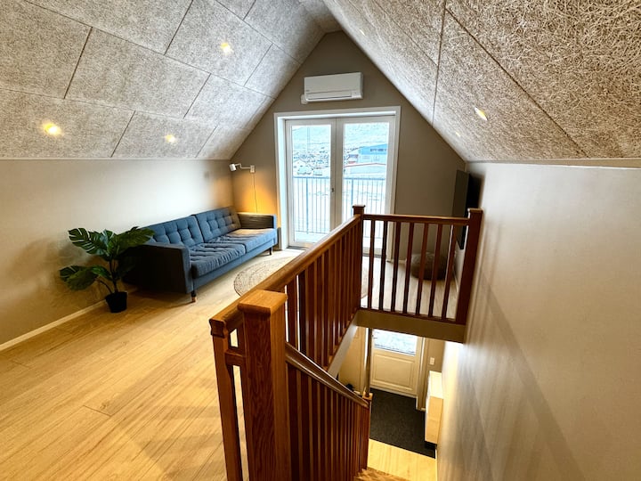 Stylish Faroese Boathouse - Îles Féroé