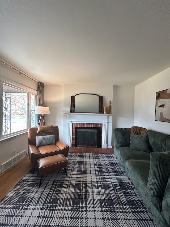 Newly Renovated - Kettering Cape Cod - Dayton, OH