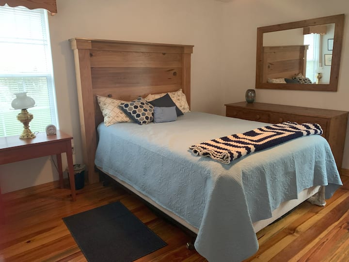 საძინებელი 1