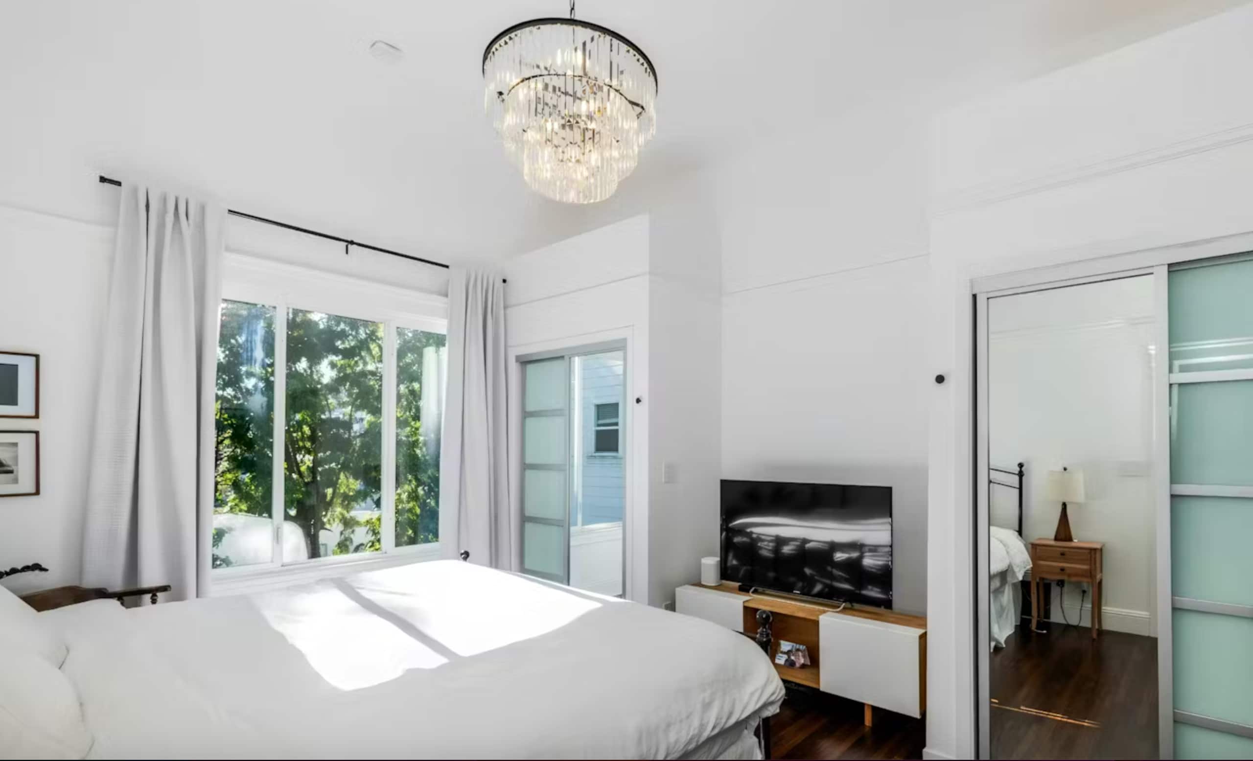 Top Floor Luxurious Condo in San Francisco - Image 8