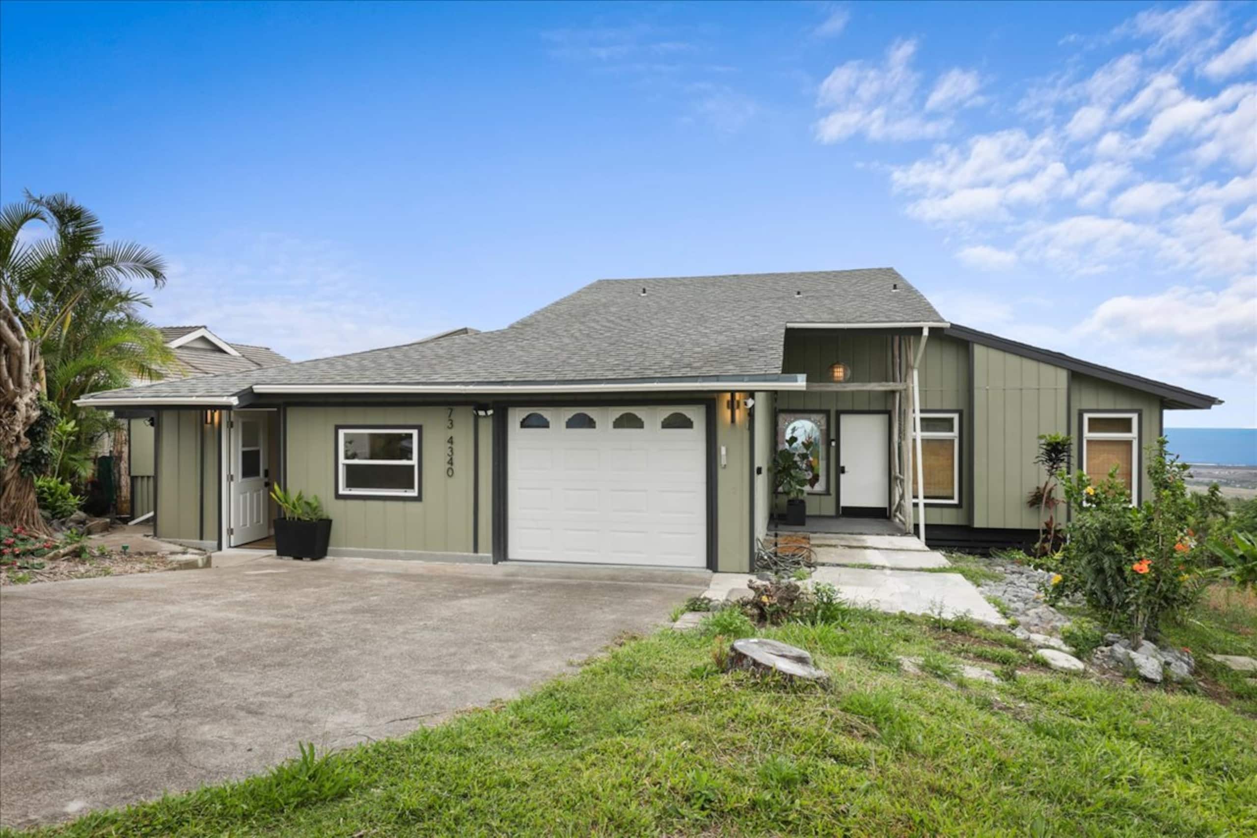 Home in Kailua-Kona · ★4.91 · 4 bedrooms · 6 beds · 3.5 baths - Image 35