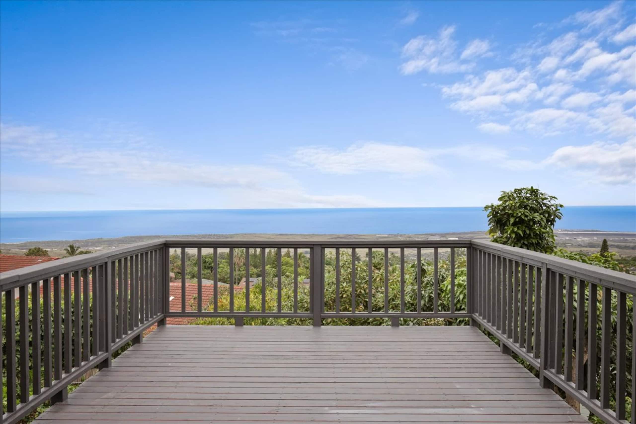 Home in Kailua-Kona · ★4.91 · 4 bedrooms · 6 beds · 3.5 baths - Image 32