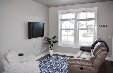 Popular Airbnb listing: Two Primary Suites With Fenced Yard! in Billings