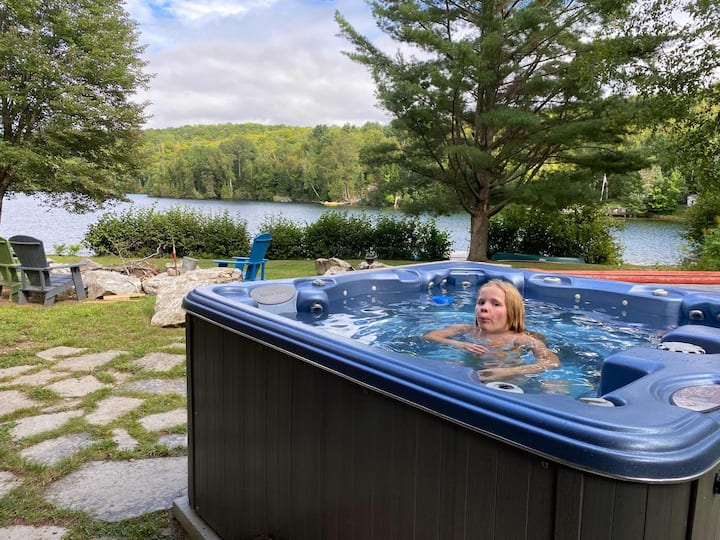 Lakefront Cedar Cottage Hot Tub Authentic Cabins for Rent in Cardiff, Ontario, Canada Airbnb