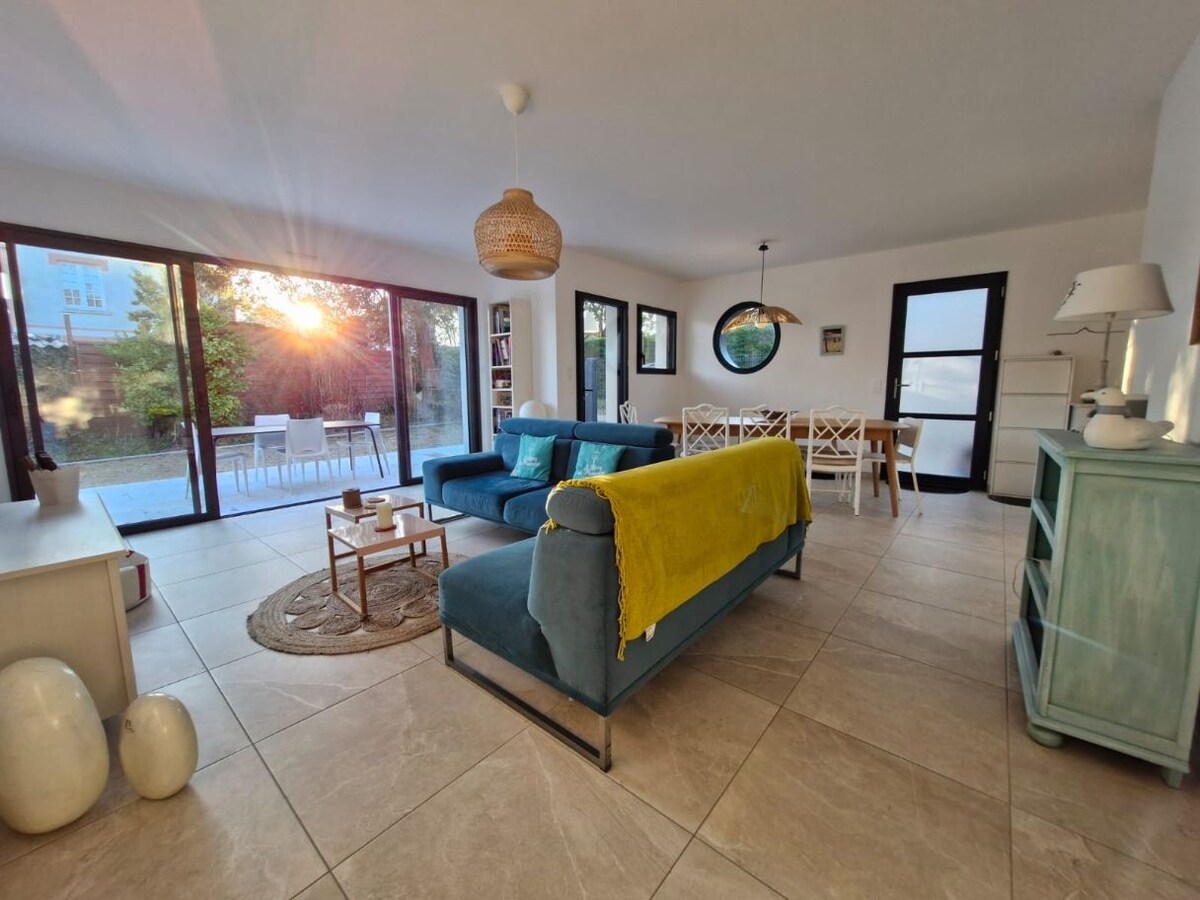 მისაღები სივრცე