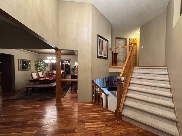 Near Blaine Event Venues! 5 BR, 4,000sf gallery image 4